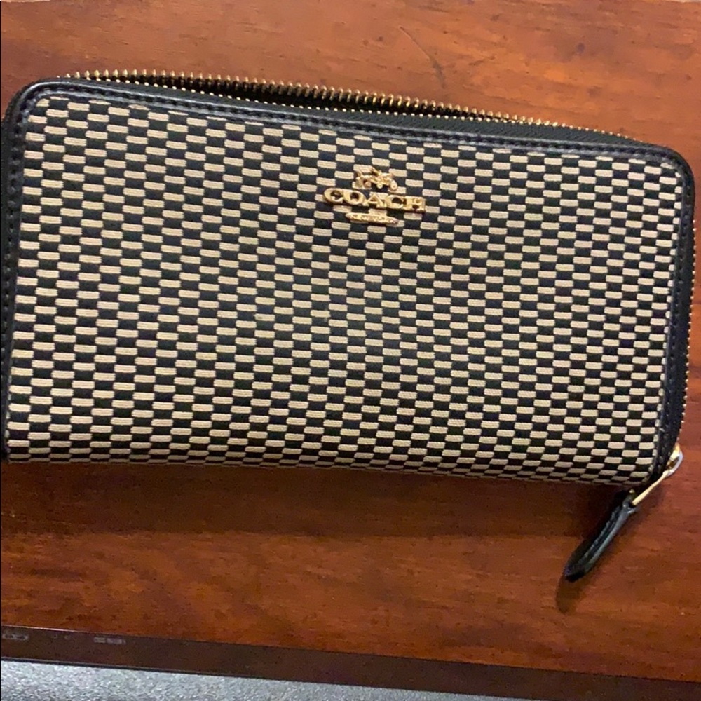 Coach wallet